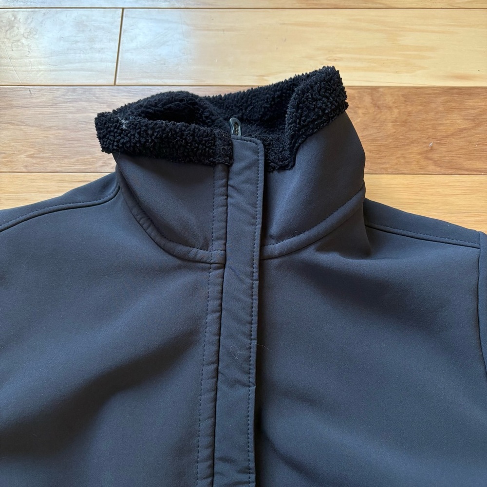 Patagonia Fleece Lined Trench Coat Womens Sz M Black Polartec Windbloc Jacket - Picture 4 of 11